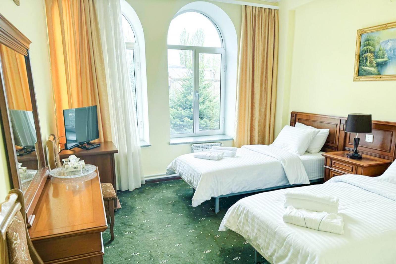 Lalaner Hotel Sisian ภายนอก รูปภาพ