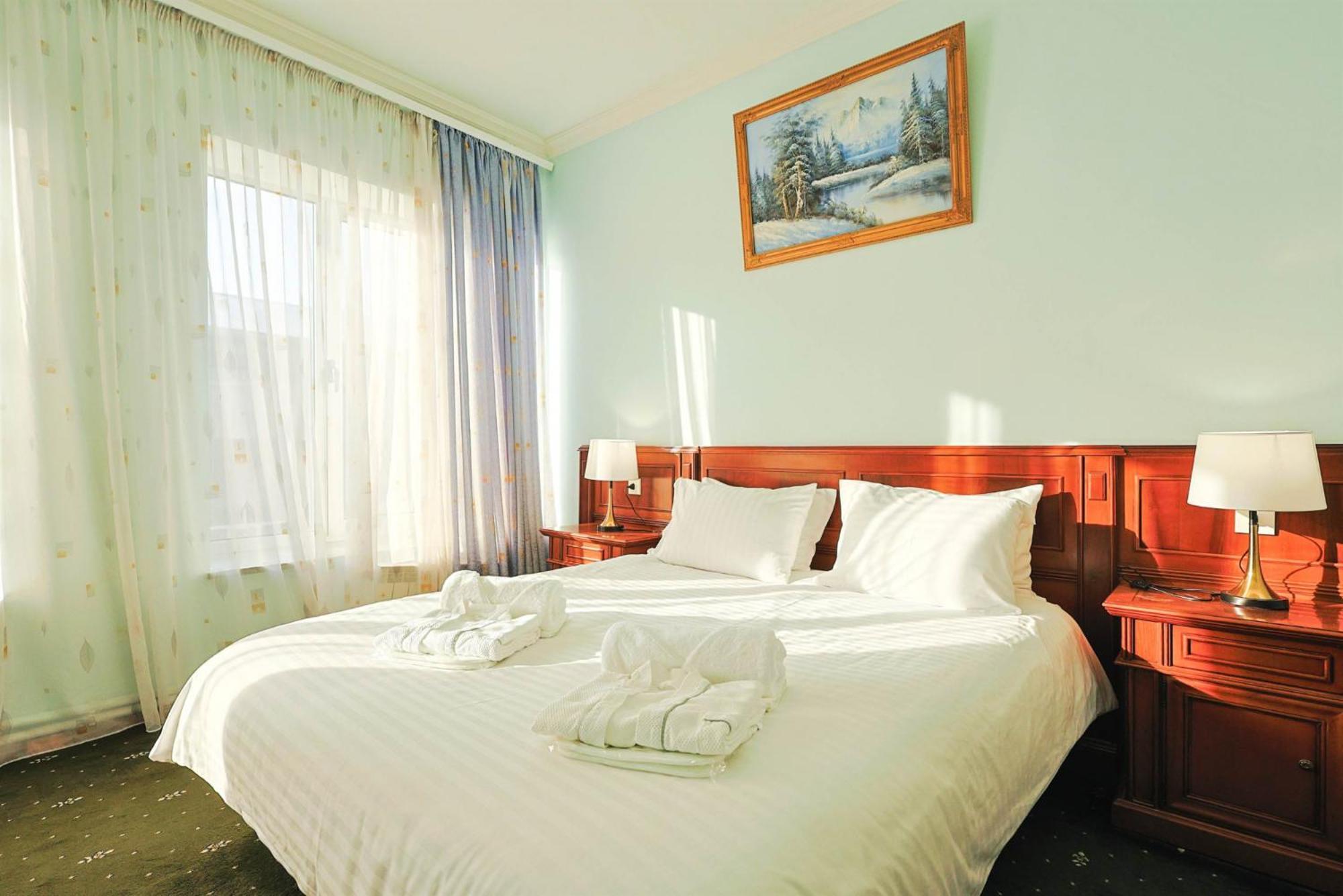 Lalaner Hotel Sisian ภายนอก รูปภาพ