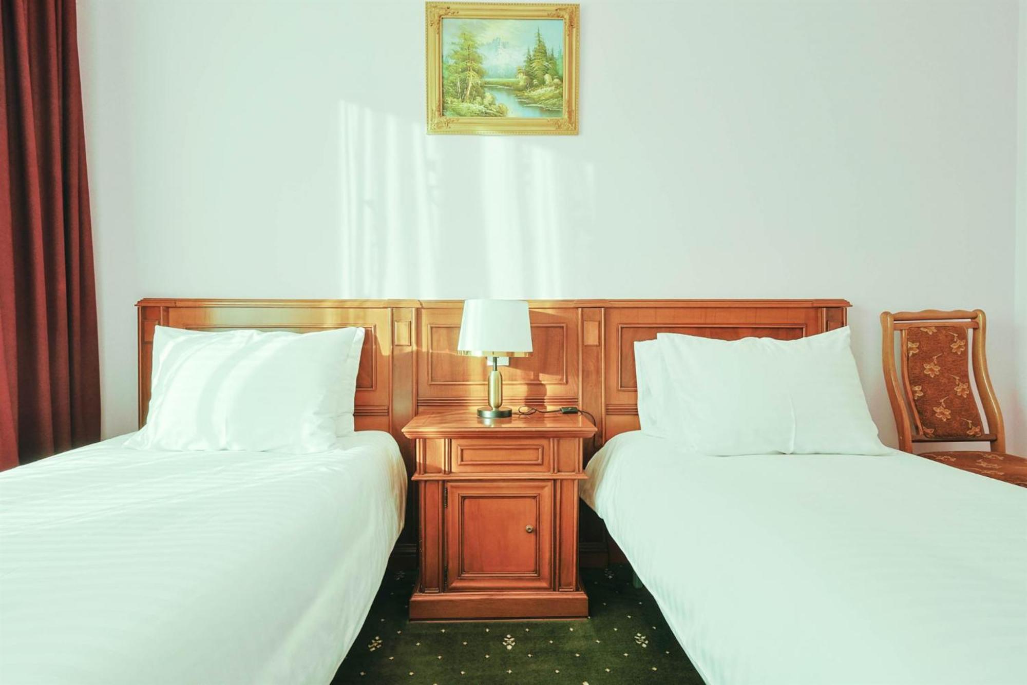 Lalaner Hotel Sisian ภายนอก รูปภาพ