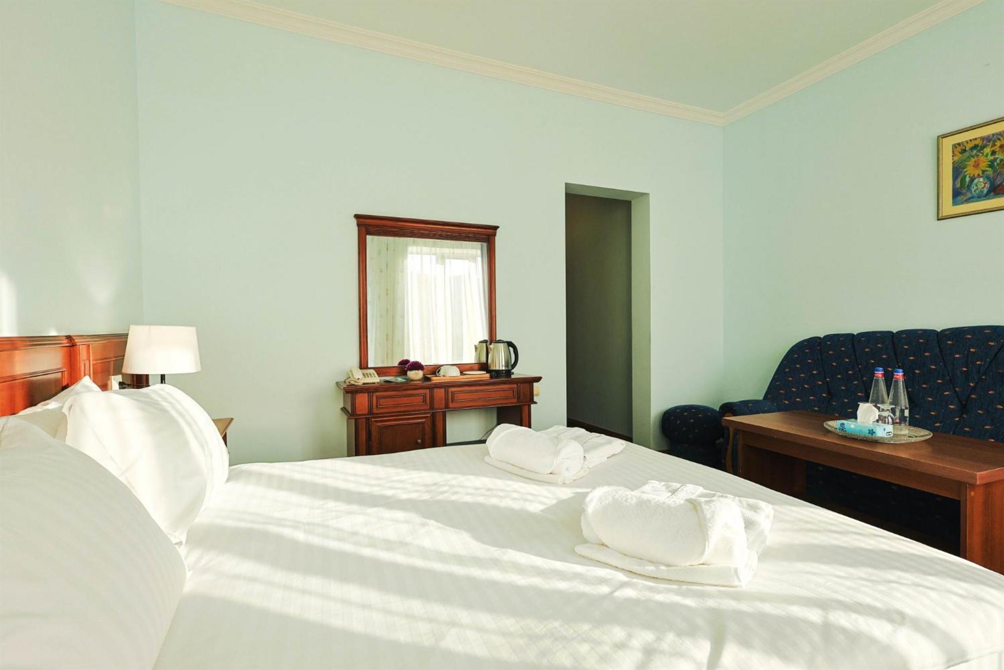 Lalaner Hotel Sisian ภายนอก รูปภาพ